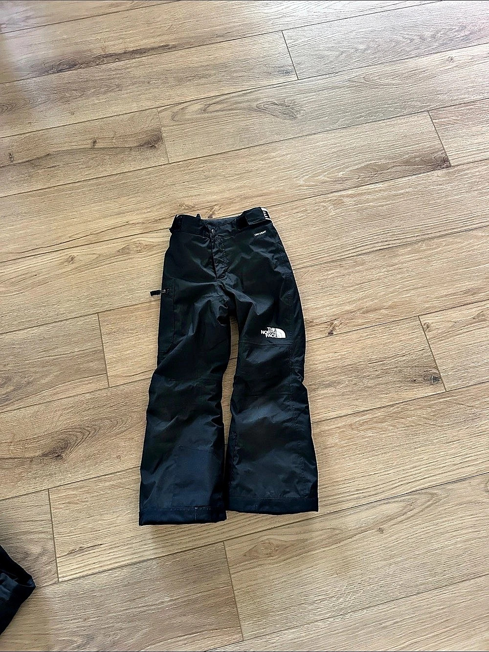 The North Face Girls' Insulated Pant Black Snowpants Girls 6